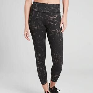 Athleta Velocity Stash Pocket Marble 7/8 Tight
